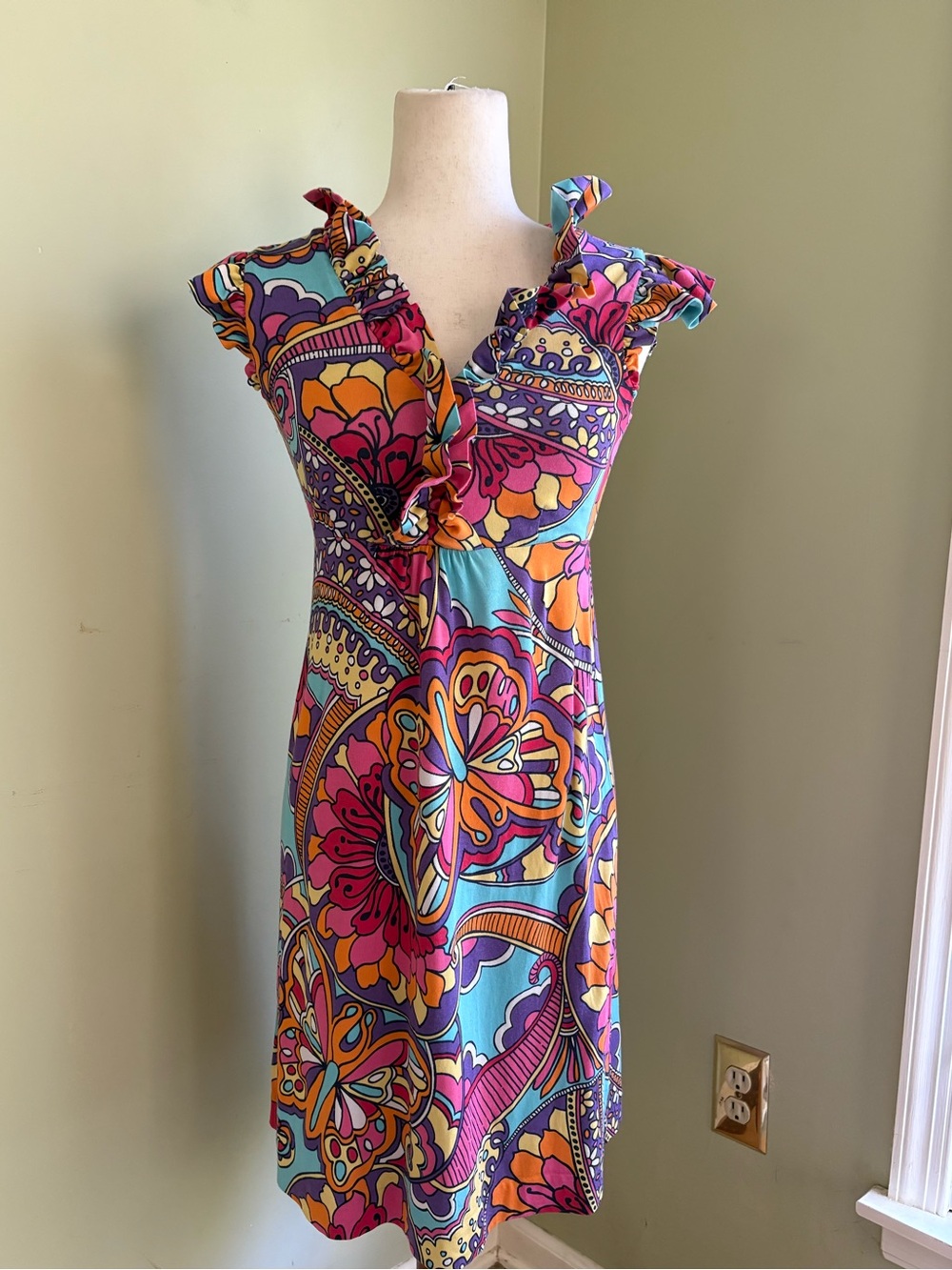 Lilly Pulitzer Clare Silk Jersey Dress size XS. Pop Art butterfly print/ruffles